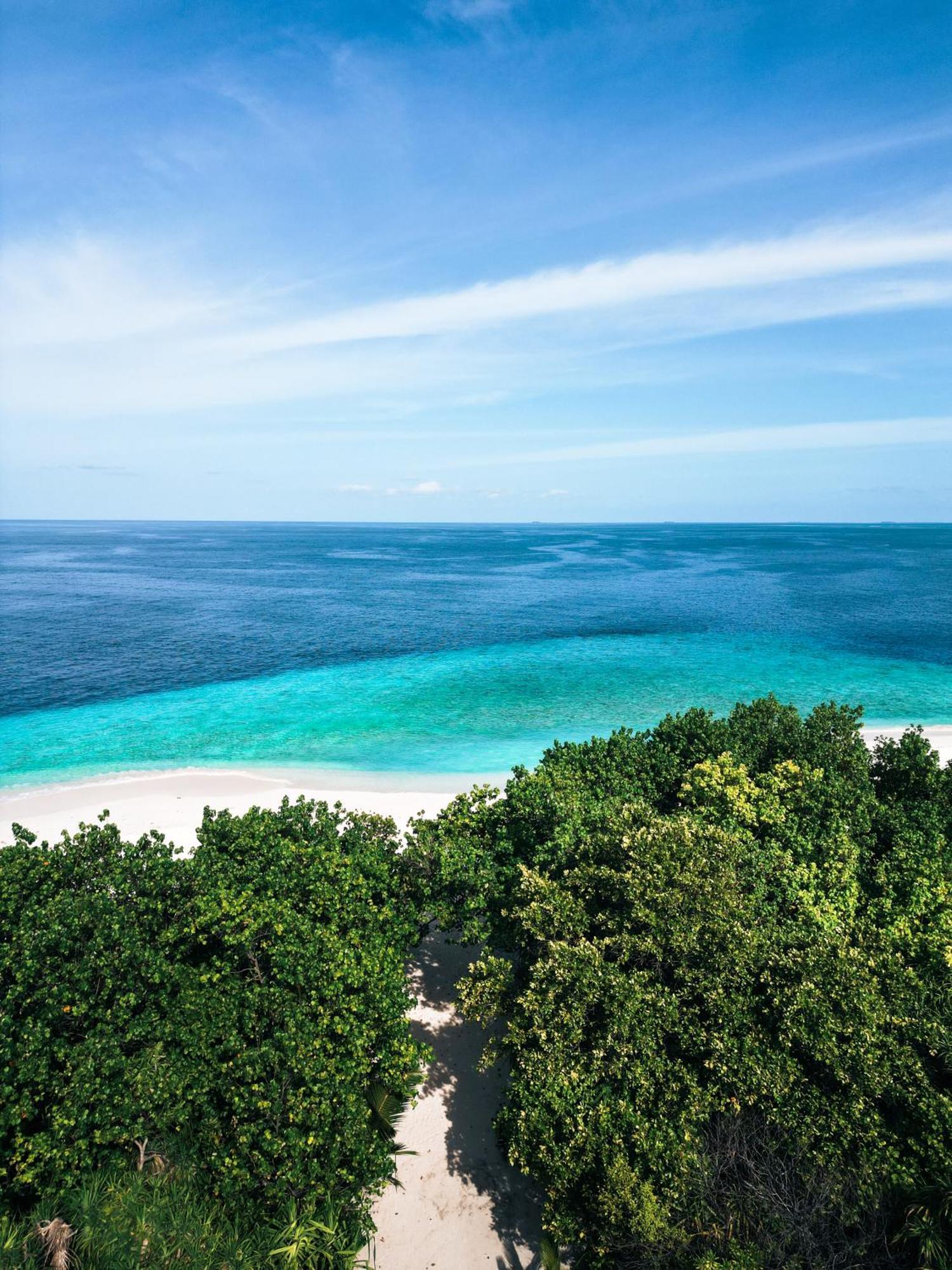 Ukulhas Villa Beach Hotel Buitenkant foto