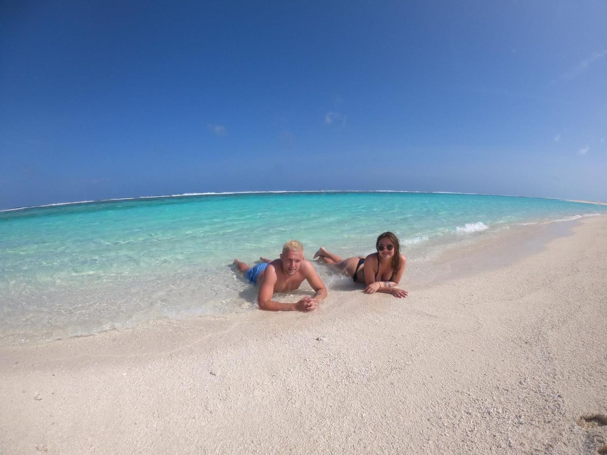 Ukulhas Villa Beach Hotel Buitenkant foto