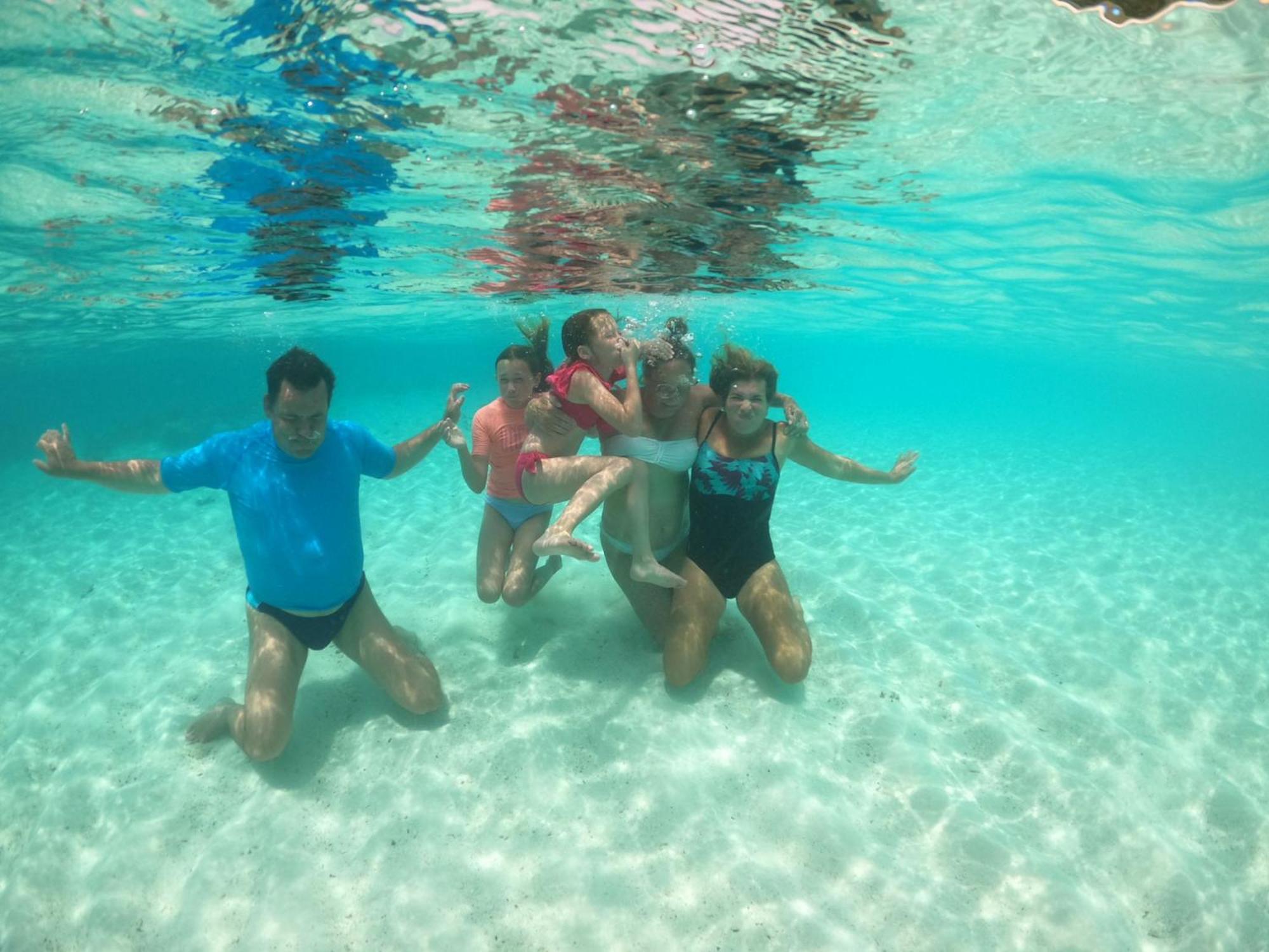 Ukulhas Villa Beach Hotel Buitenkant foto