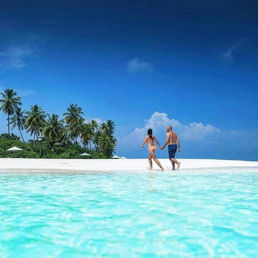 Ukulhas Villa Beach Hotel Buitenkant foto