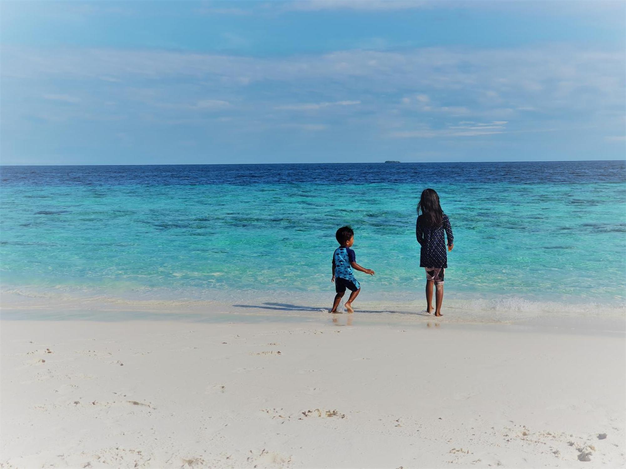 Ukulhas Villa Beach Hotel Buitenkant foto